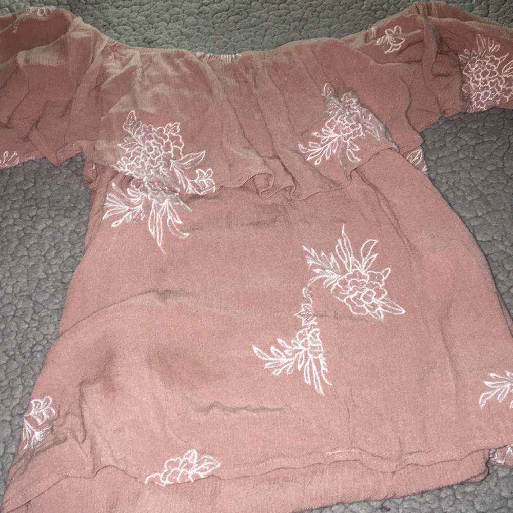 Off the shoulder top, loose/ flowy,